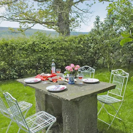 Threshing Barn - Kza