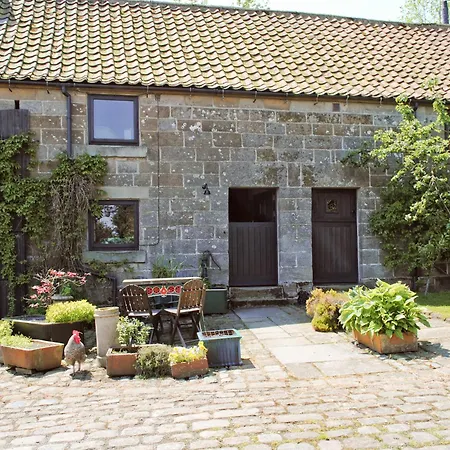 Threshing Barn - Kza